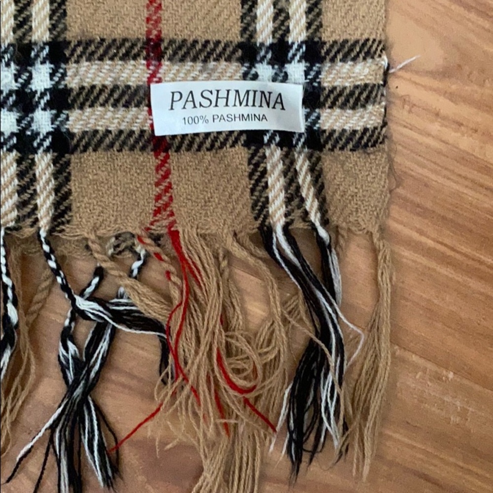 100% Pashmina shawl